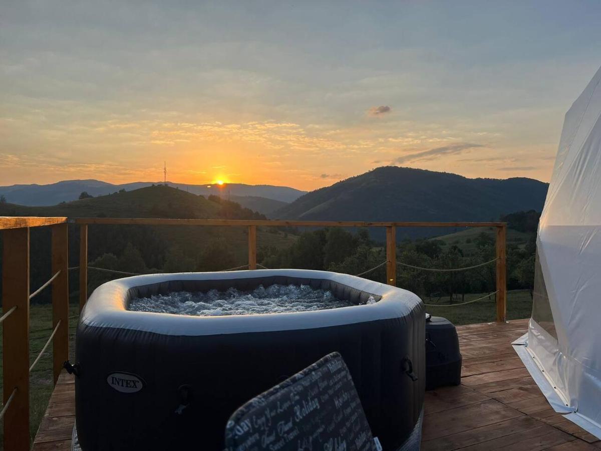 Готель Tranquil Dome - Manta'S Retreat Glamping Cornereva Екстер'єр фото