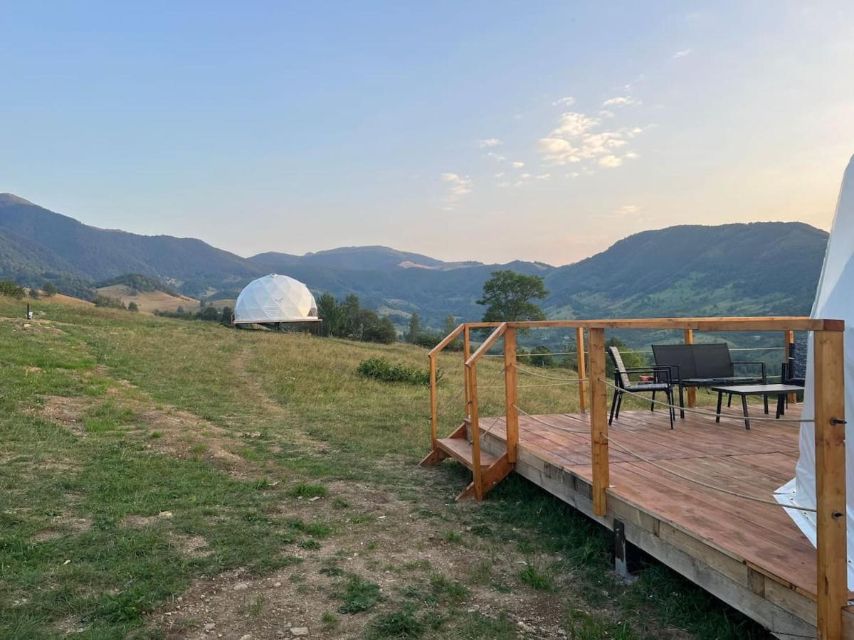 Готель Tranquil Dome - Manta'S Retreat Glamping Cornereva Екстер'єр фото