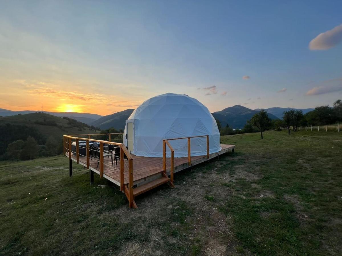 Готель Tranquil Dome - Manta'S Retreat Glamping Cornereva Екстер'єр фото