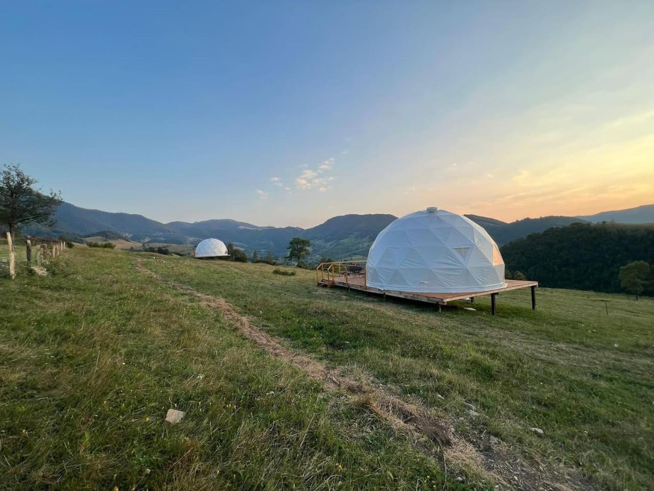 Готель Tranquil Dome - Manta'S Retreat Glamping Cornereva Екстер'єр фото