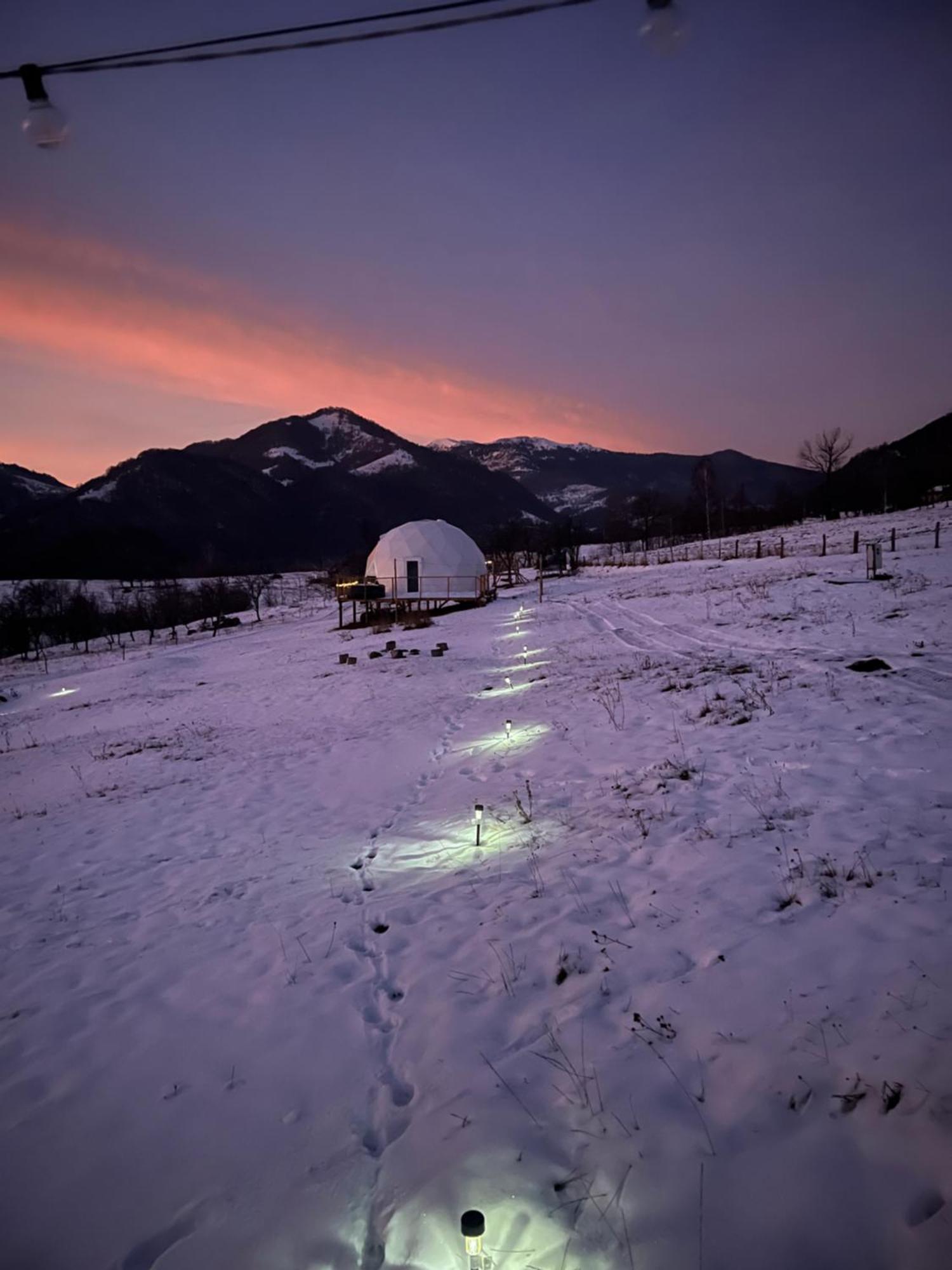 Готель Tranquil Dome - Manta'S Retreat Glamping Cornereva Екстер'єр фото
