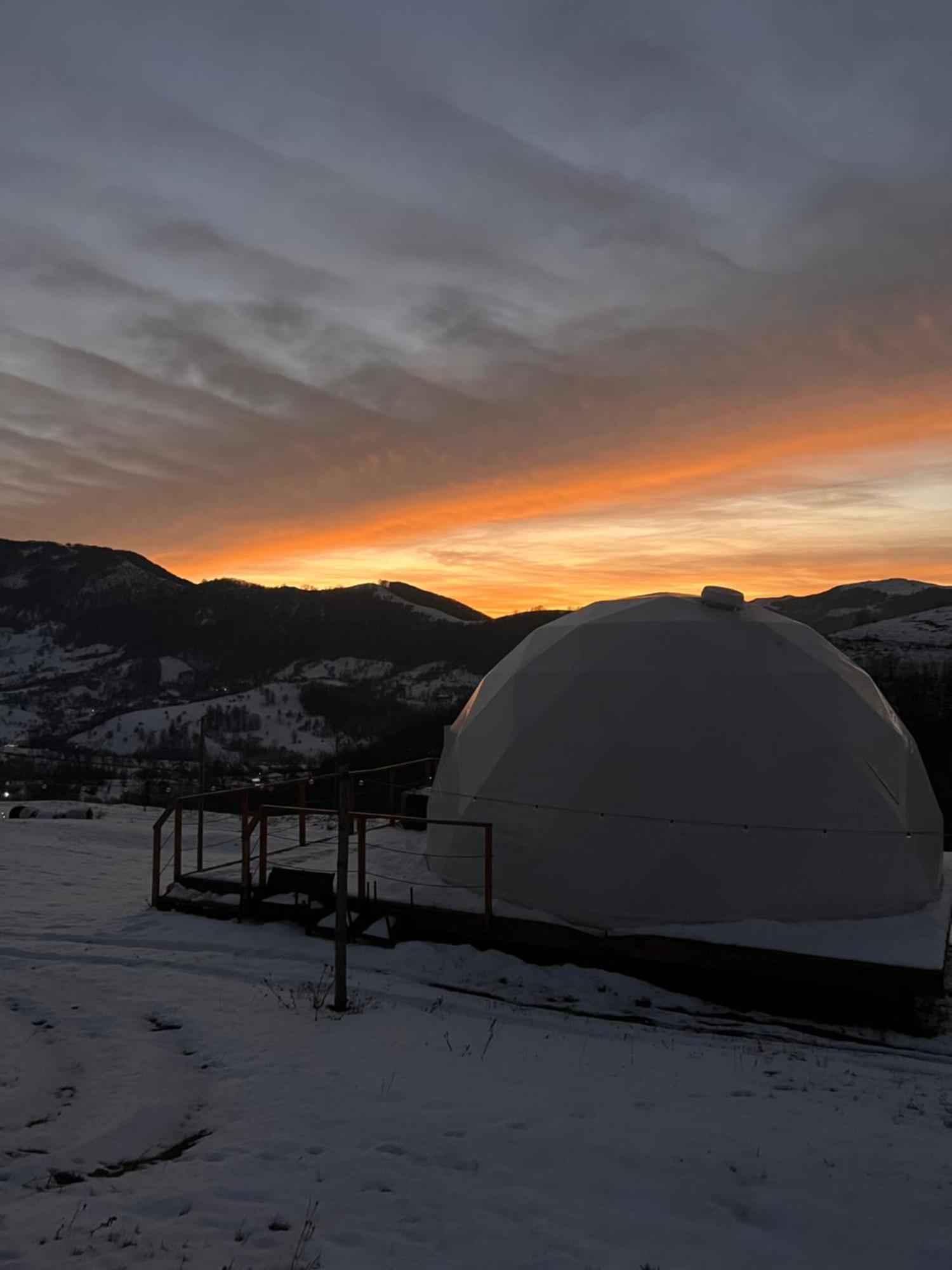 Готель Tranquil Dome - Manta'S Retreat Glamping Cornereva Екстер'єр фото